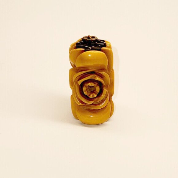 Midcentury Lacquered Flower Pendant - Japanese - Picture 4 of 4